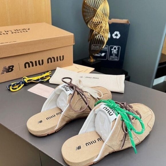 Miu Miu Leather Mules with Contrasting Green & White Laces - Picture 4 of 5